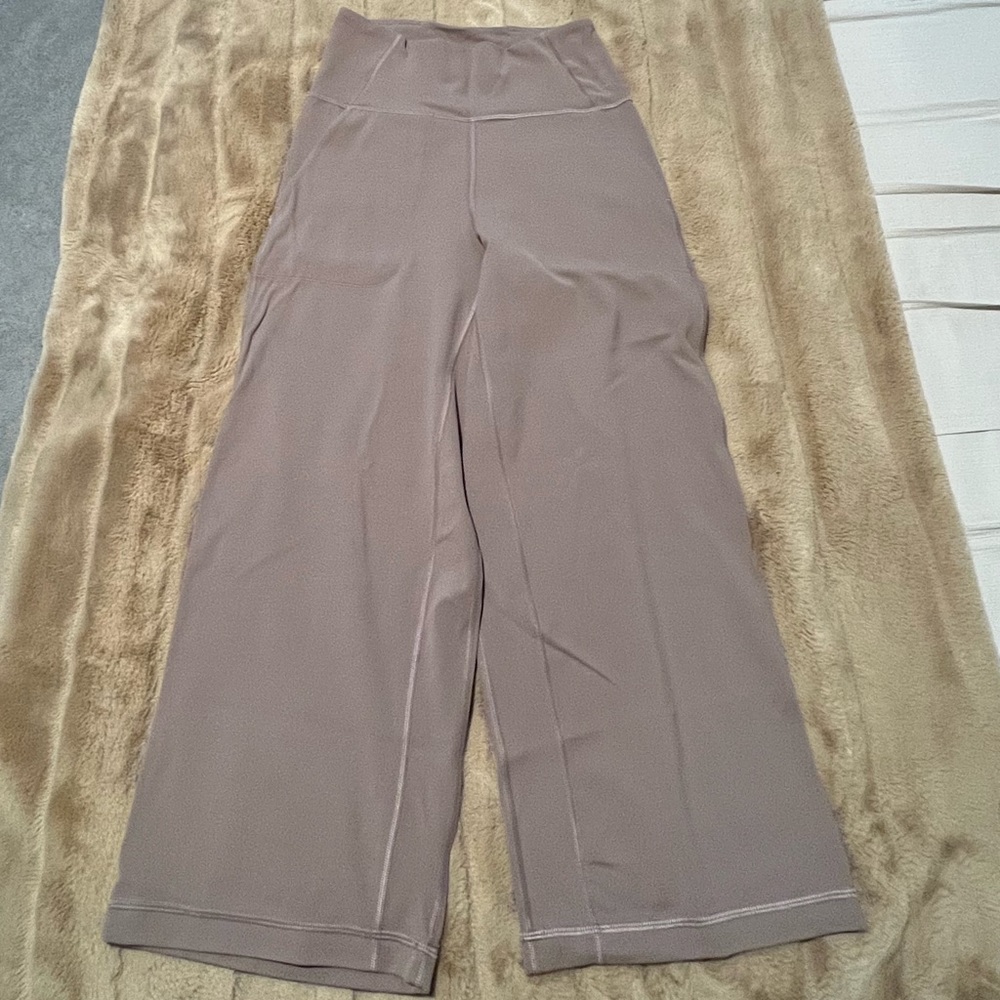Lululemon Align Wide Leg Crop Cacao